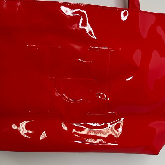 Carolina Herrera Good Girl Red Patent Tote Bag with Embossed Logo - Picture 12 of 12